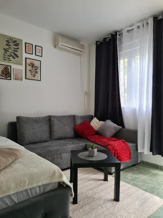 Apartman Rosemary Sveti Stefan Exterior foto